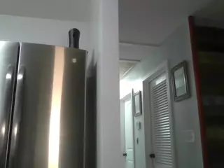 TasteThePeach's Live Sex Cam Show
