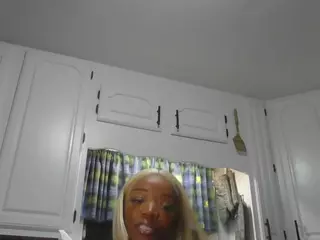 TasteThePeach's Live Sex Cam Show