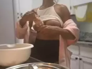 TasteThePeach's Live Sex Cam Show
