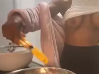 TasteThePeach's Live Sex Cam Show
