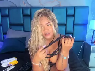 riri-brunnete's Live Sex Cam Show