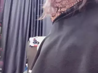 lisameoww's Live Sex Cam Show