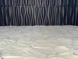Lola Bunniii's Live Sex Cam Show
