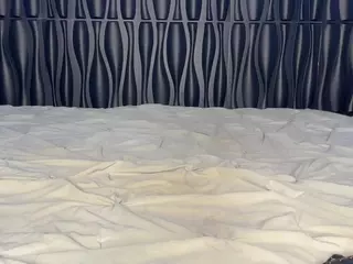 Lola Bunniii's Live Sex Cam Show