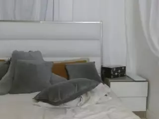 Jessica Simpsin's Live Sex Cam Show