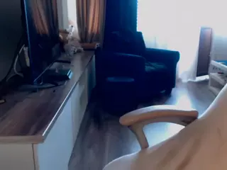 Kim YourdreamGirl's Live Sex Cam Show