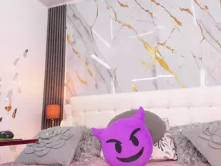 Emily Leah's Live Sex Cam Show