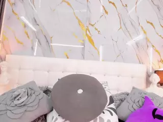 Emily Leah's Live Sex Cam Show