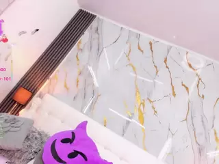 Emily Leah's Live Sex Cam Show