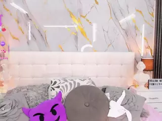 Emily Leah's Live Sex Cam Show