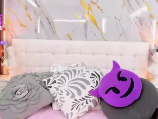 Emily Leah's Live Sex Cam Show