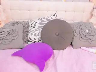Emily Leah's Live Sex Cam Show