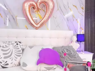 Emily Leah's Live Sex Cam Show