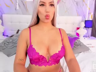 Emily Leah's Live Sex Cam Show
