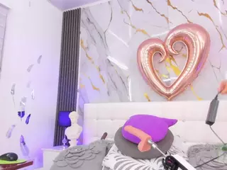 Emily Leah's Live Sex Cam Show