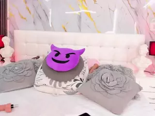 Emily Leah's Live Sex Cam Show
