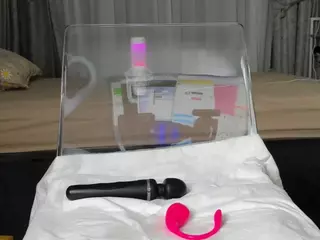 WoWCreamy's Live Sex Cam Show
