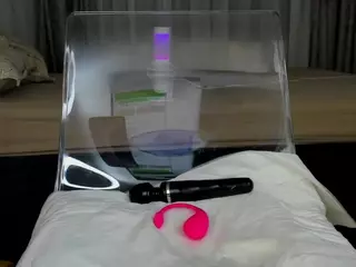 WoWCreamy's Live Sex Cam Show