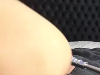 HornyLindzay's Live Sex Cam Show