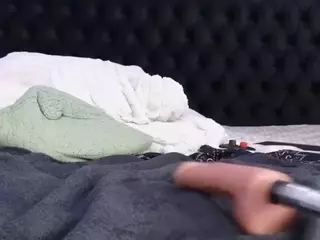 HornyLindzay's Live Sex Cam Show