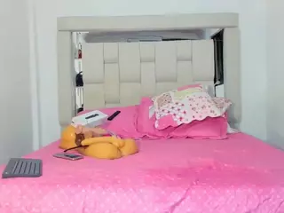naomy rh's Live Sex Cam Show