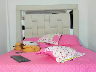 naomy rh's Live Sex Cam Show