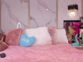 Scarlett Horny's Live Sex Cam Show
