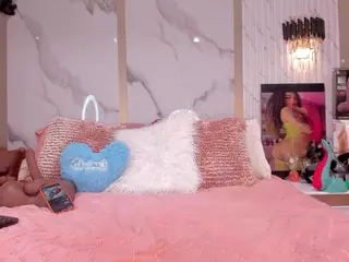 Scarlett Horny's Live Sex Cam Show