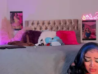 Scarlett Horny's Live Sex Cam Show