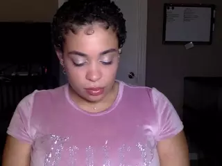 felttheflowers's Live Sex Cam Show