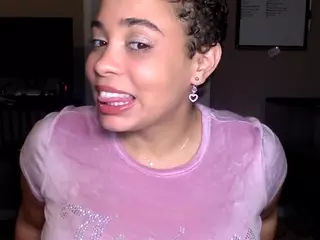 felttheflowers's Live Sex Cam Show