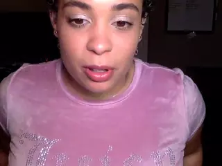 felttheflowers's Live Sex Cam Show