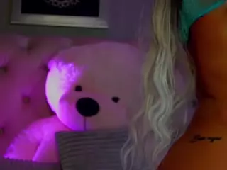 tanyamonroe's Live Sex Cam Show