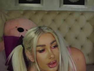 Live cam show with tanyamonroe
