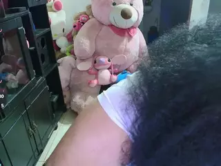 millarobertss's Live Sex Cam Show