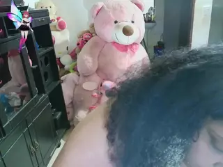 millarobertss's Live Sex Cam Show