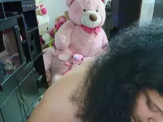 millarobertss's Live Sex Cam Show