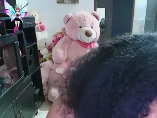 millarobertss's Live Sex Cam Show