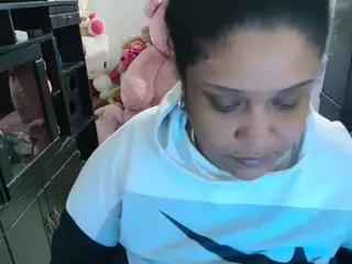 millarobertss's Live Sex Cam Show