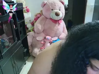 millarobertss's Live Sex Cam Show
