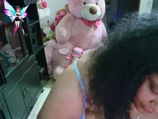 millarobertss's Live Sex Cam Show