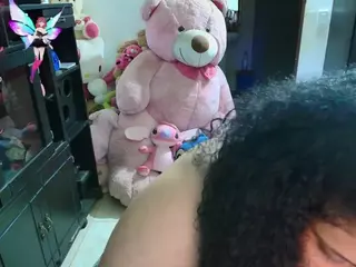 millarobertss's Live Sex Cam Show