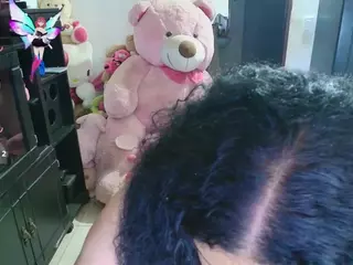 millarobertss's Live Sex Cam Show