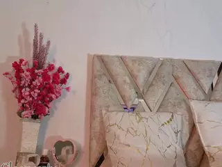 Cloe's Live Sex Cam Show