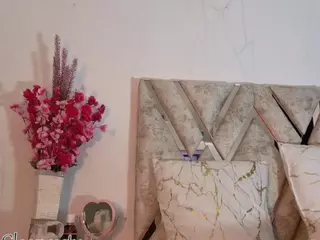 Cloe's Live Sex Cam Show
