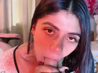 Cloe's Live Sex Cam Show
