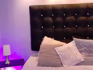 valen-scott's Live Sex Cam Show