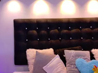 valen-scott's Live Sex Cam Show
