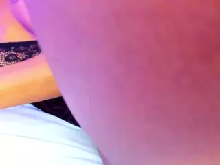 black-rosse's Live Sex Cam Show