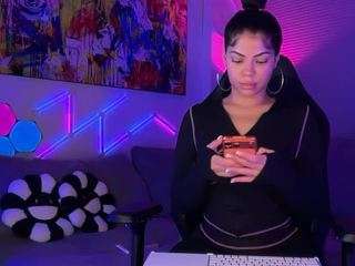 Live cam show with kanary